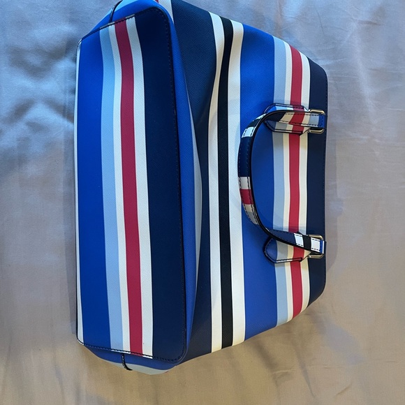 Kate Spade New York

EVANGELIE LAUREL WAY STRIPE SATCHEL - Picture 4 of 4